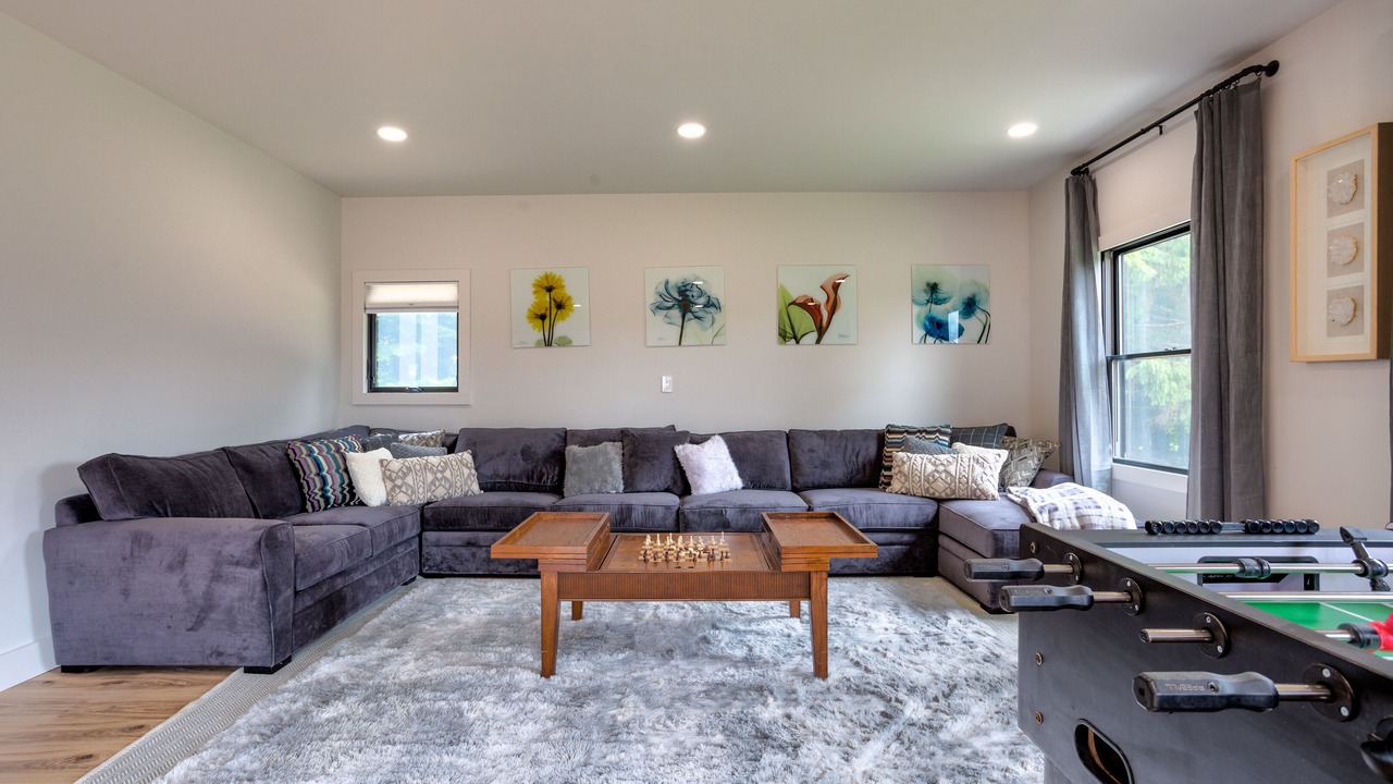 Photo of Livingroom in Swan Lake