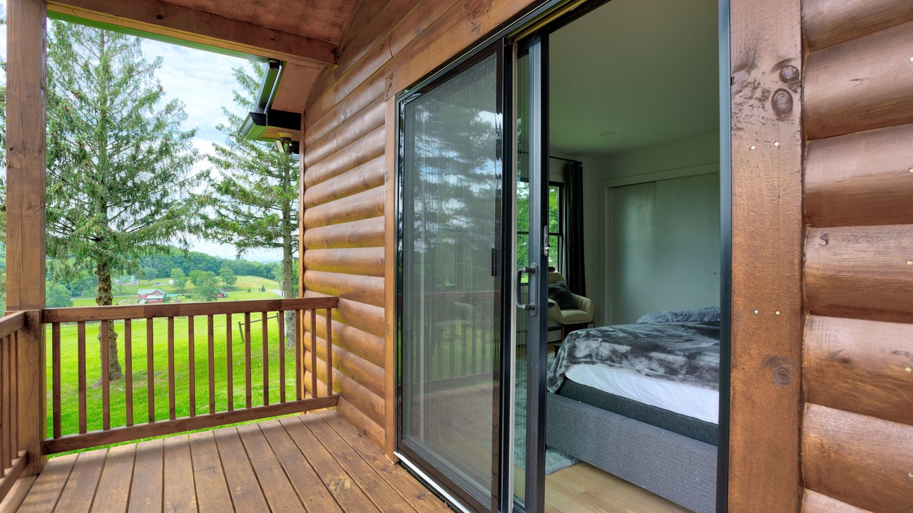 Photo of Patio Balcony in Swan Lake
