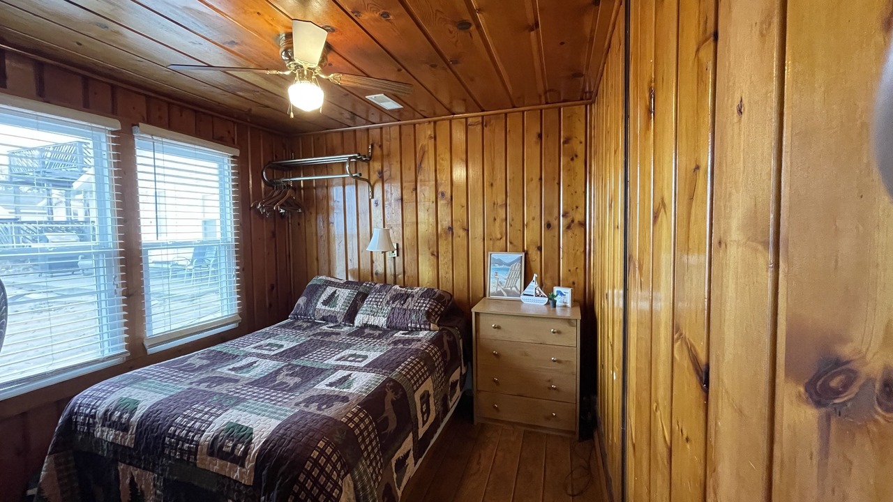 Photo of Bedroom in Oscoda
