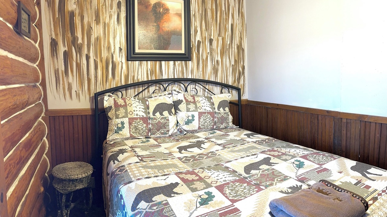 Photo of Bedroom in Ironton