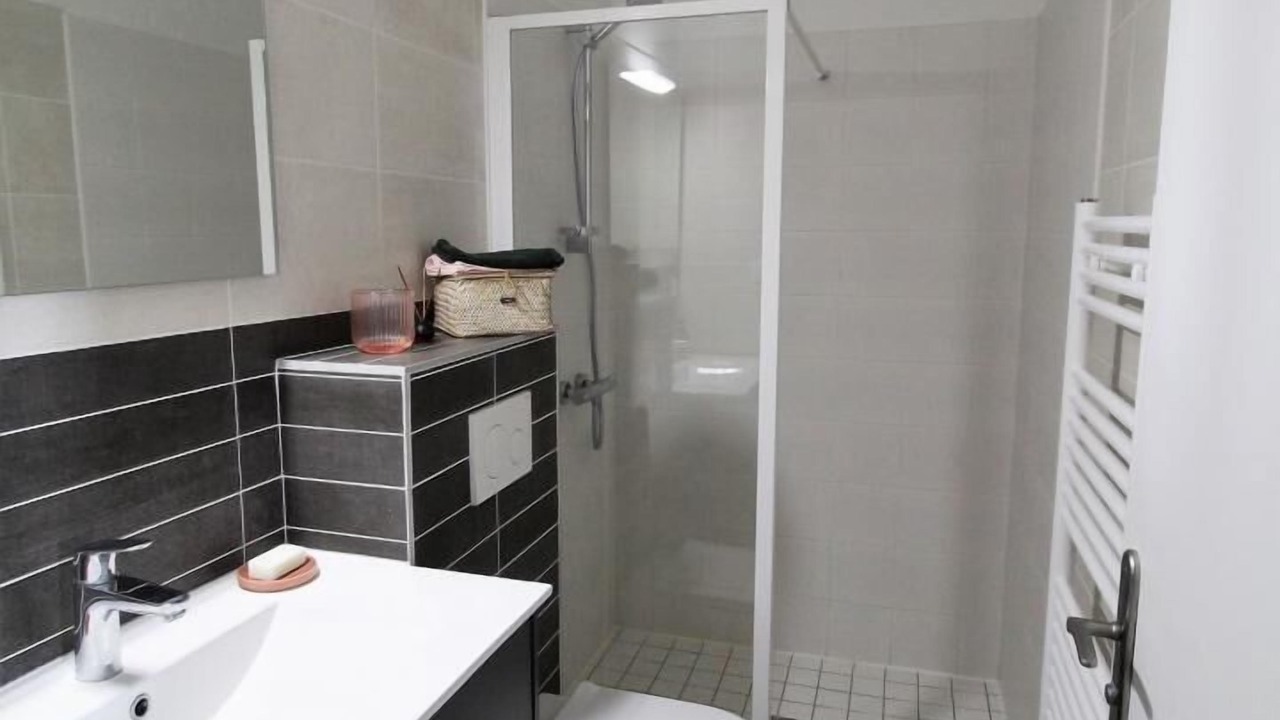 Photo of Bathroom in Cogny