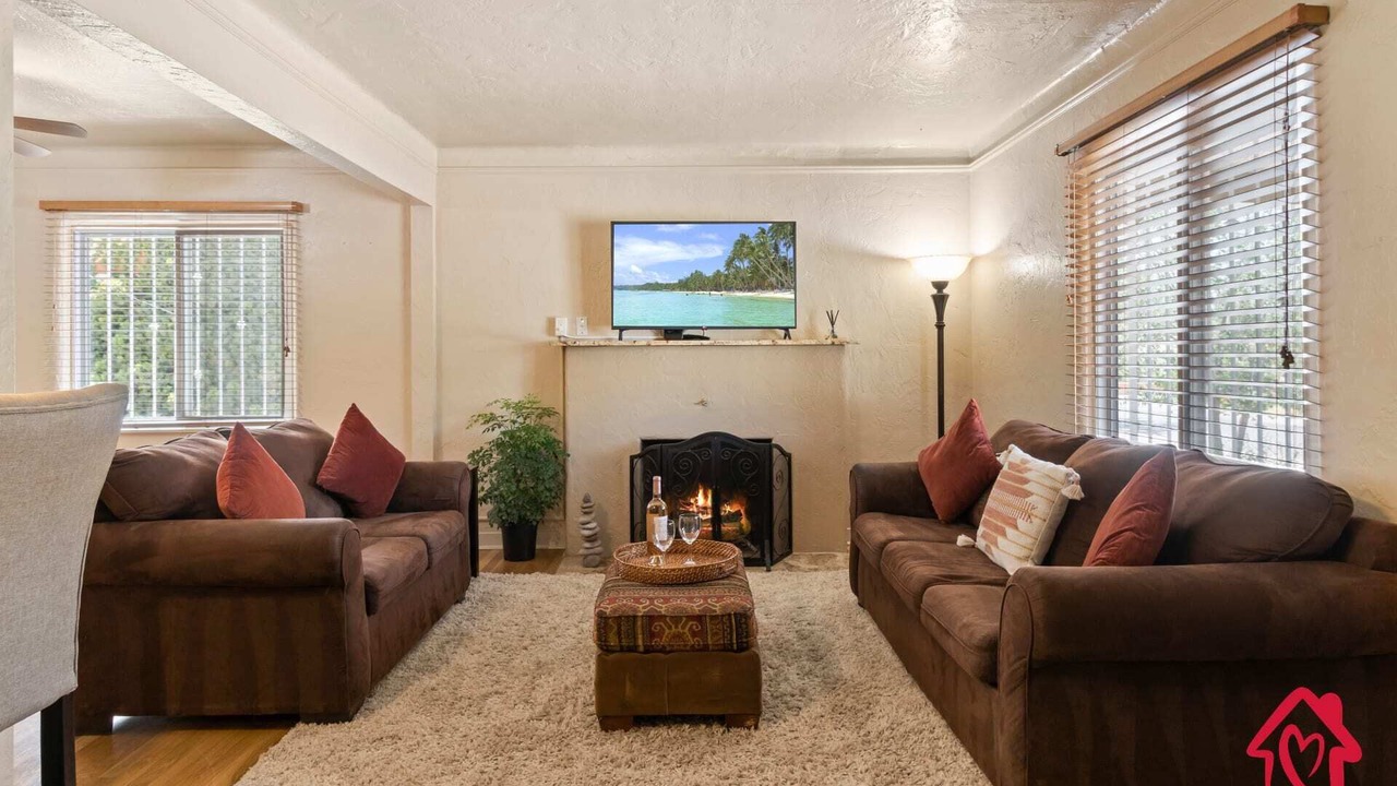Photo of Livingroom in Nob Hill
