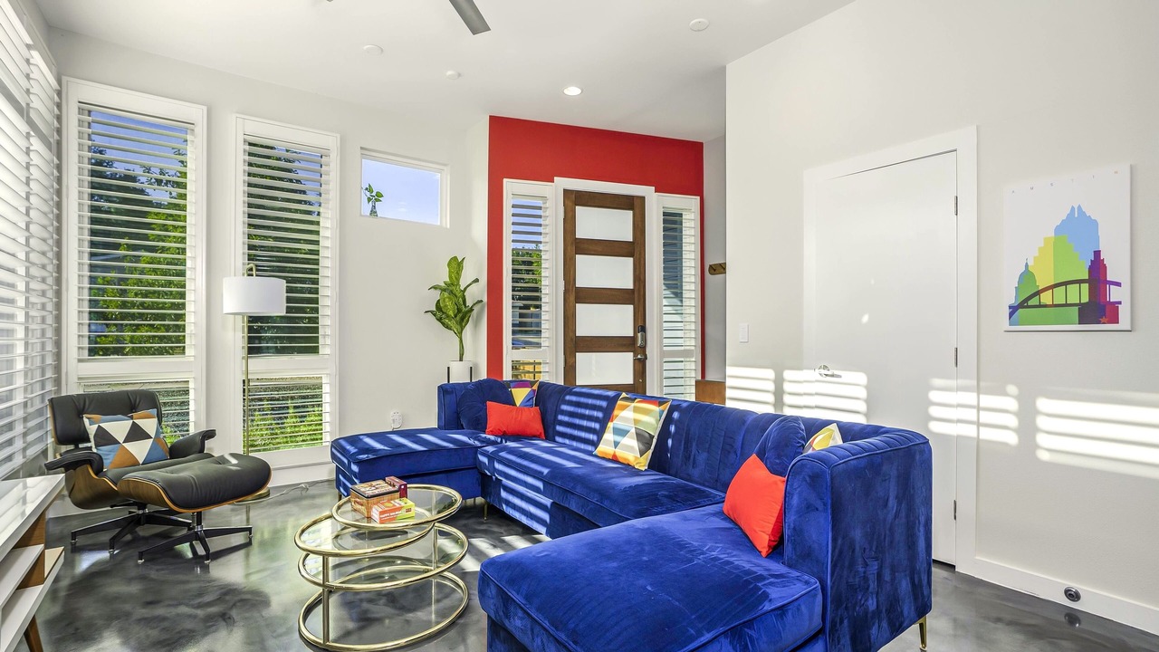 Photo of Livingroom in Central East Austin