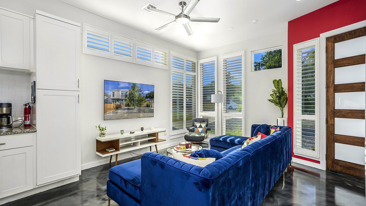 Photo of Livingroom in Central East Austin