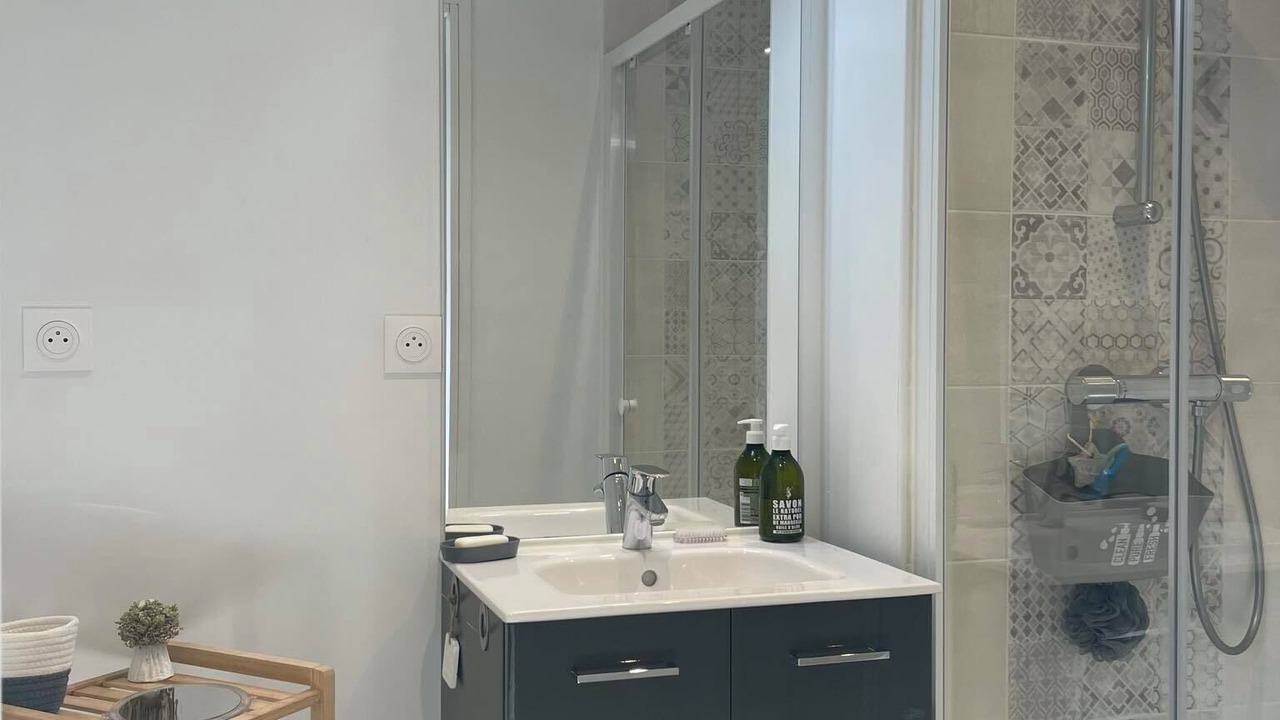 Photo of Bathroom in Lorris