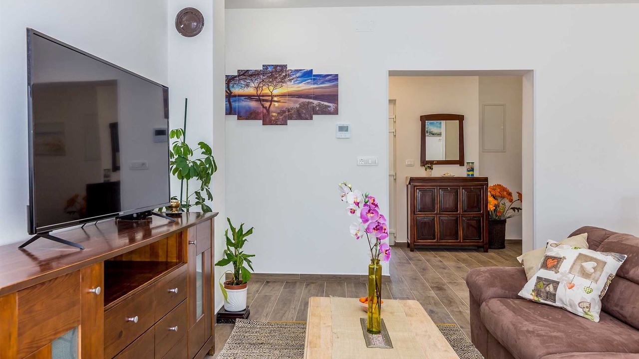 Photo of Livingroom in Gabonjin