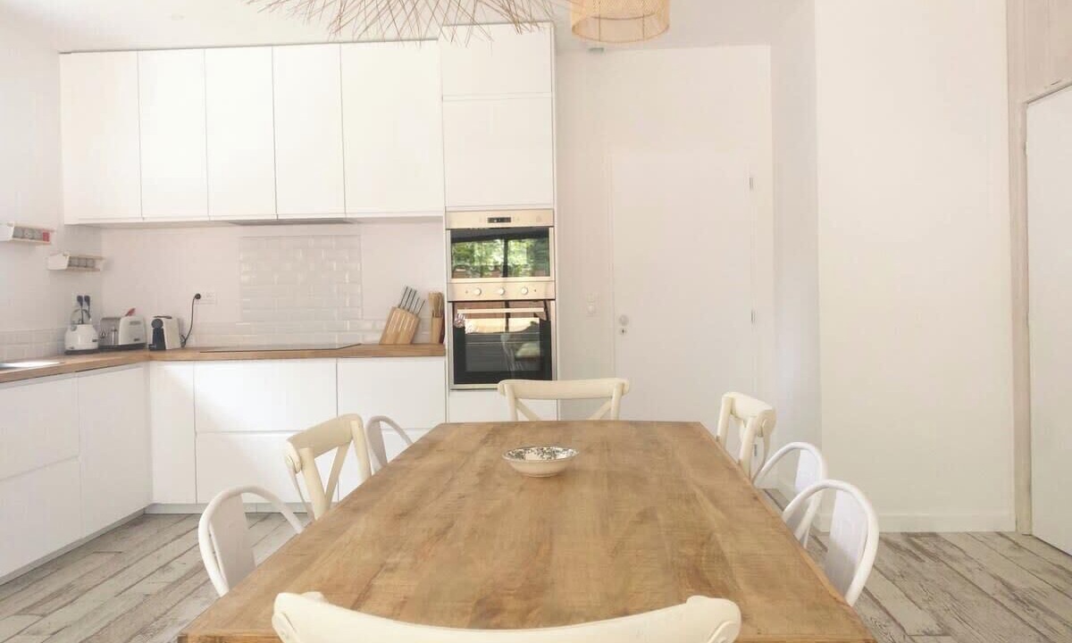 Photo of Others in Ares