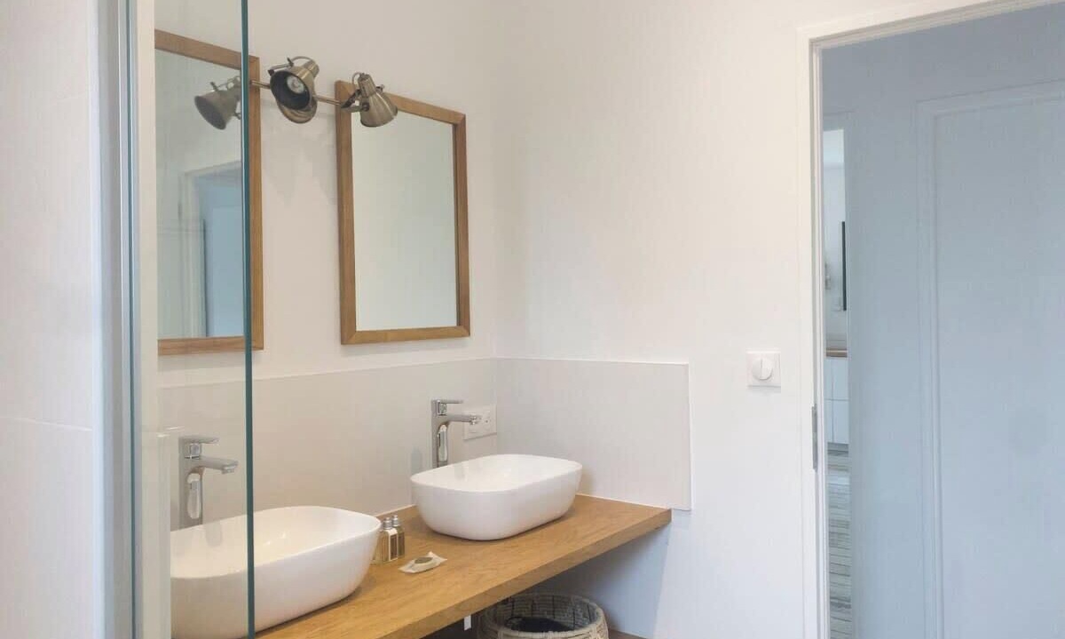 Photo of Bathroom in Ares