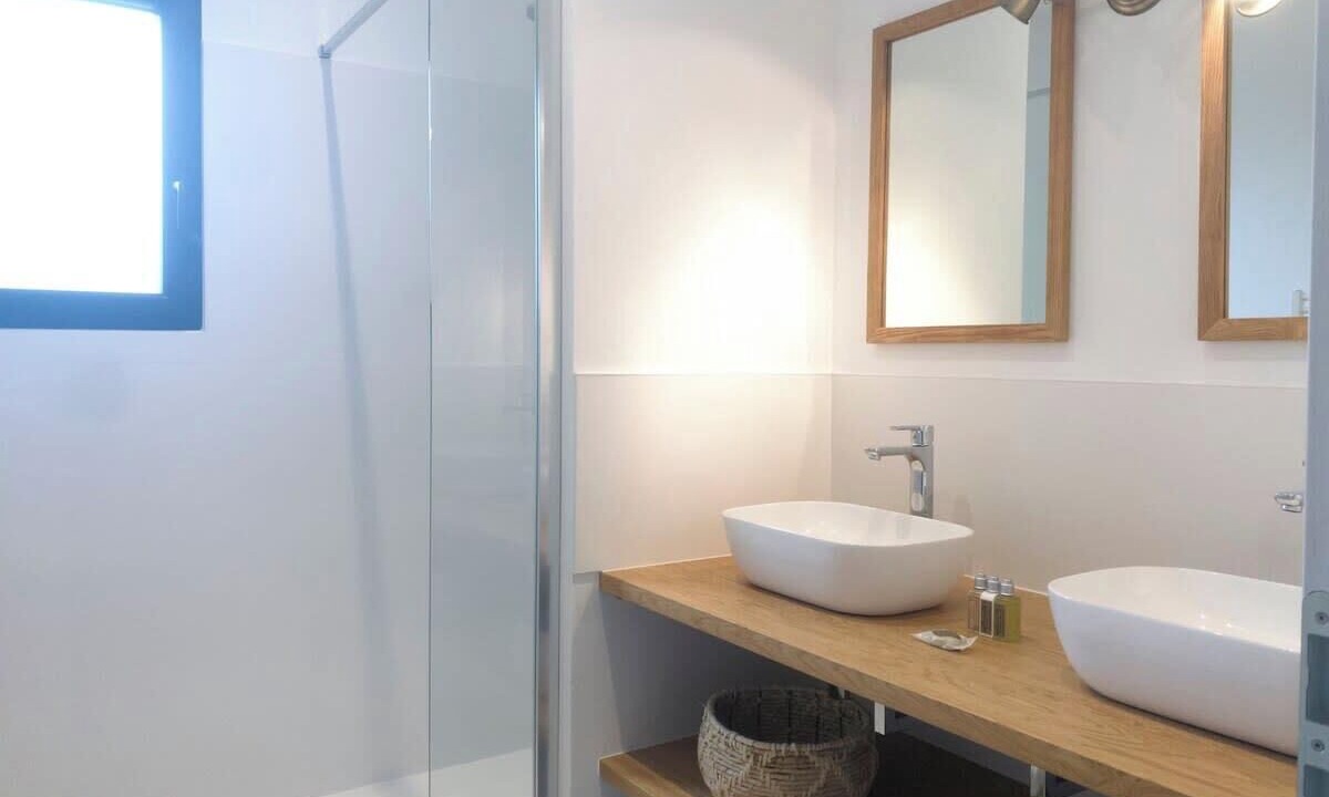 Photo of Bathroom in Ares