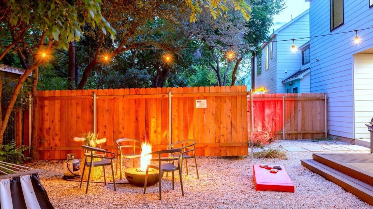 Photo of Outdoor in Govalle