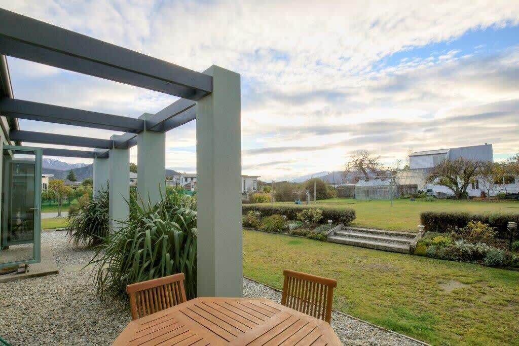 Photo of Outdoor in Albert Town