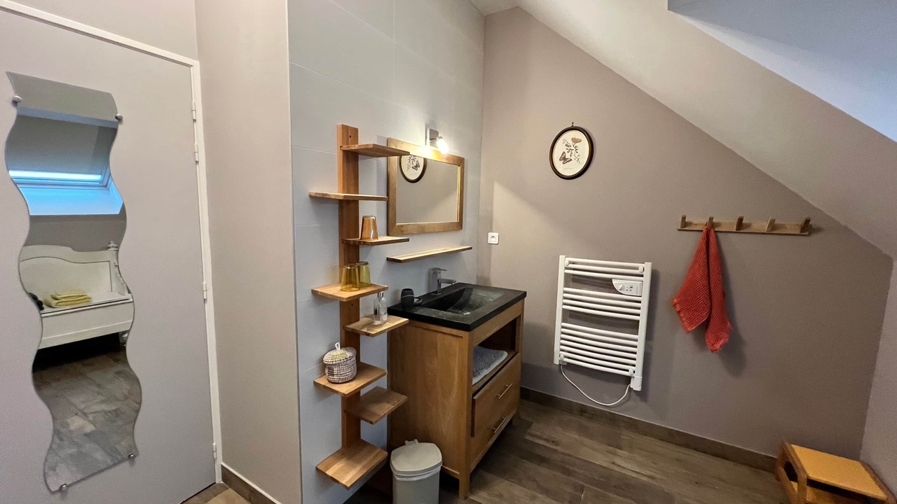 Photo of Bathroom in Paisy-Cosdon