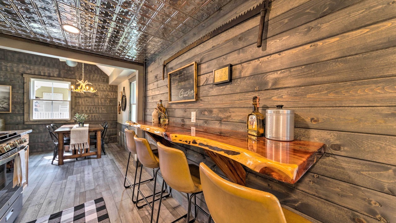 Photo of Others in Defiance