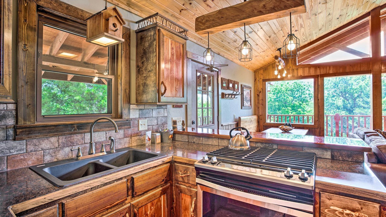 Photo of Kitchen in Caddo County