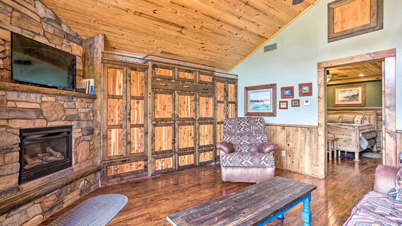 Photo of Livingroom in Caddo County