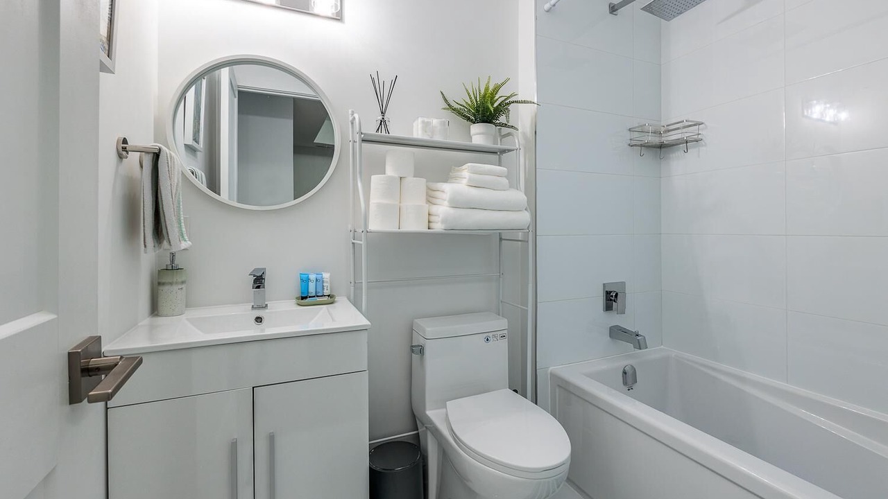 Photo of Bathroom in Niagara Falls