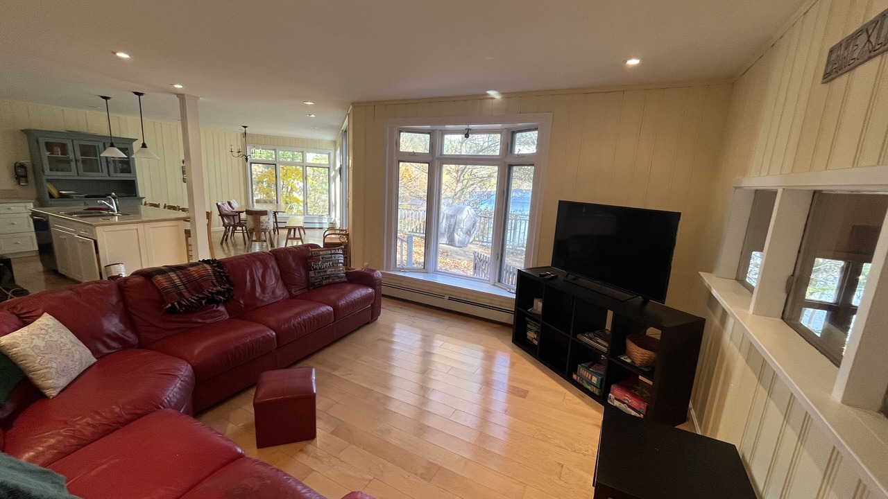 Photo of Livingroom in Huntsville