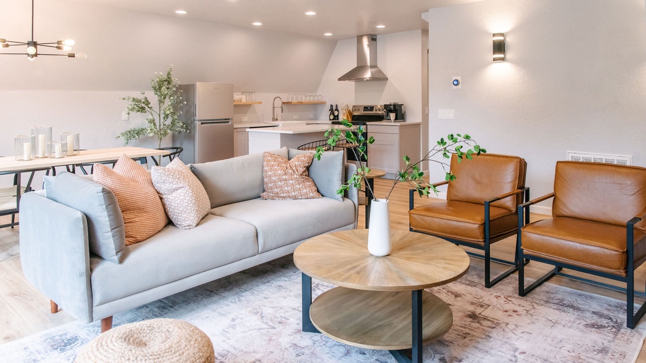 Photo of Livingroom in Donnelly