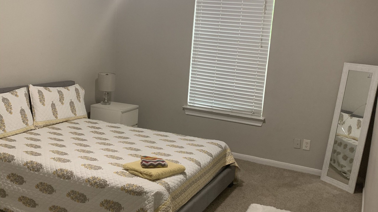 Photo of Bedroom in Woodlake - Briar Meadow