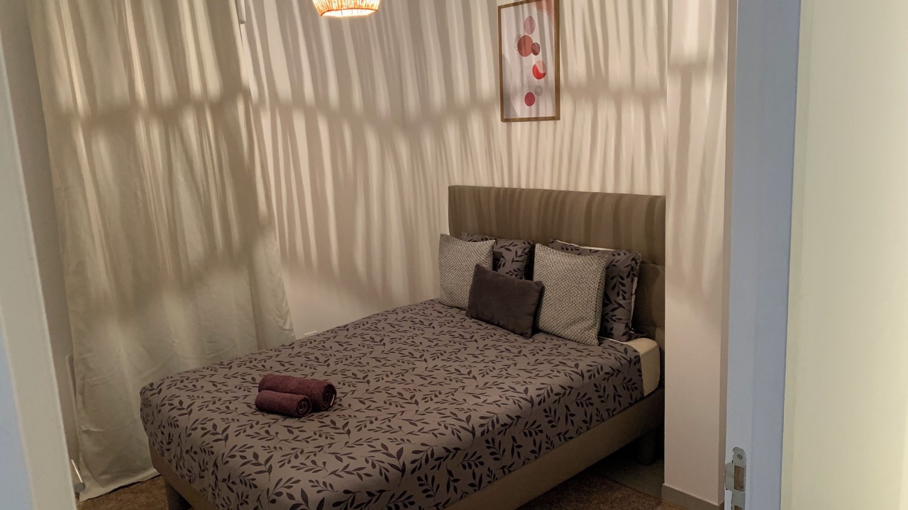 Photo of Bedroom in Orange