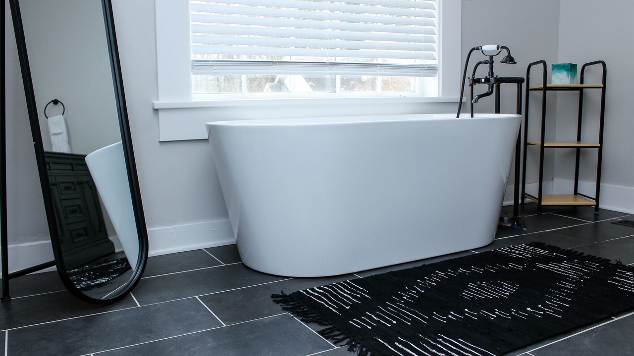 Photo of Bathroom in Albion