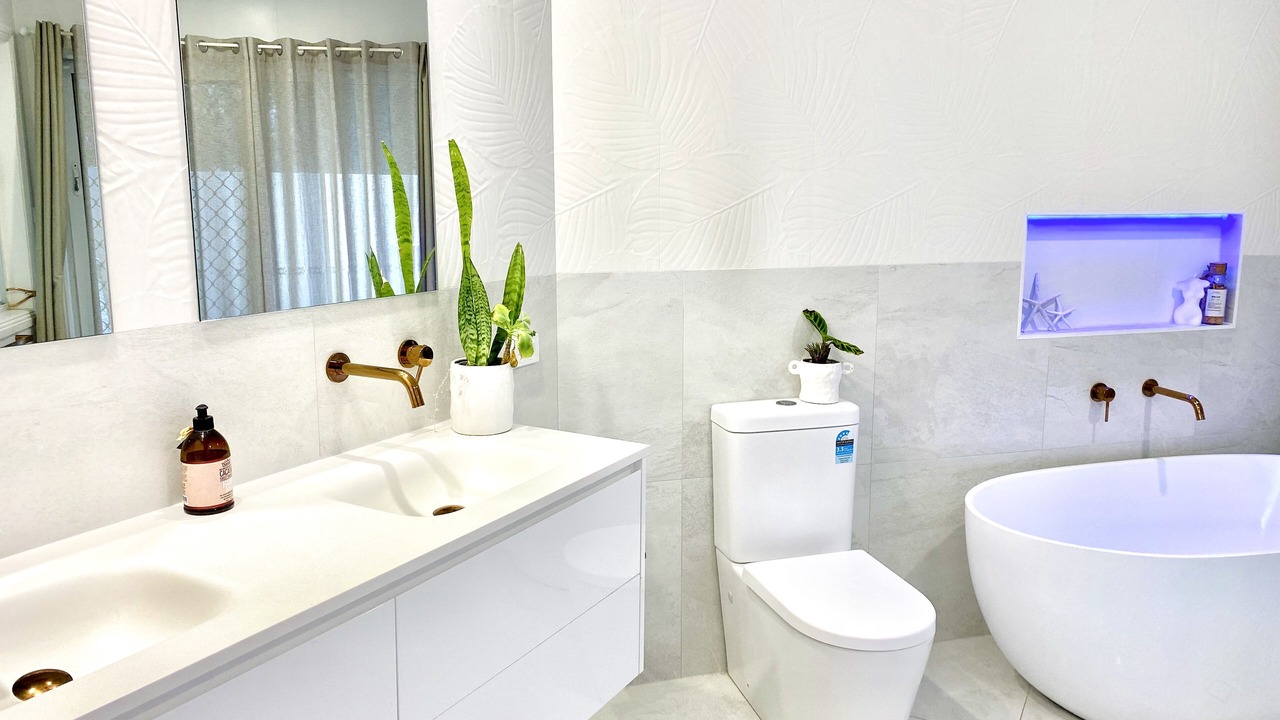 Photo of Bathroom in Burleigh Waters