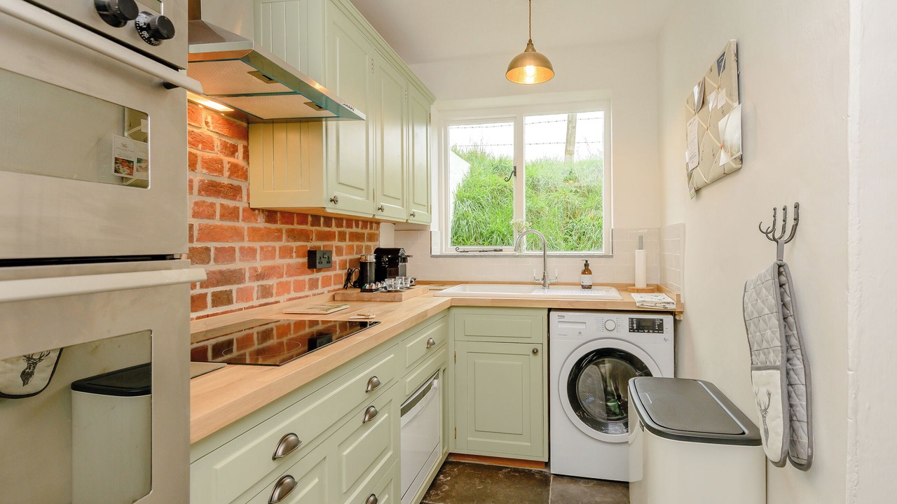 Photo of Others in East Woodyates