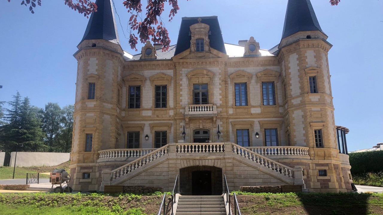 Photo of Outdoor in Cours la Ville