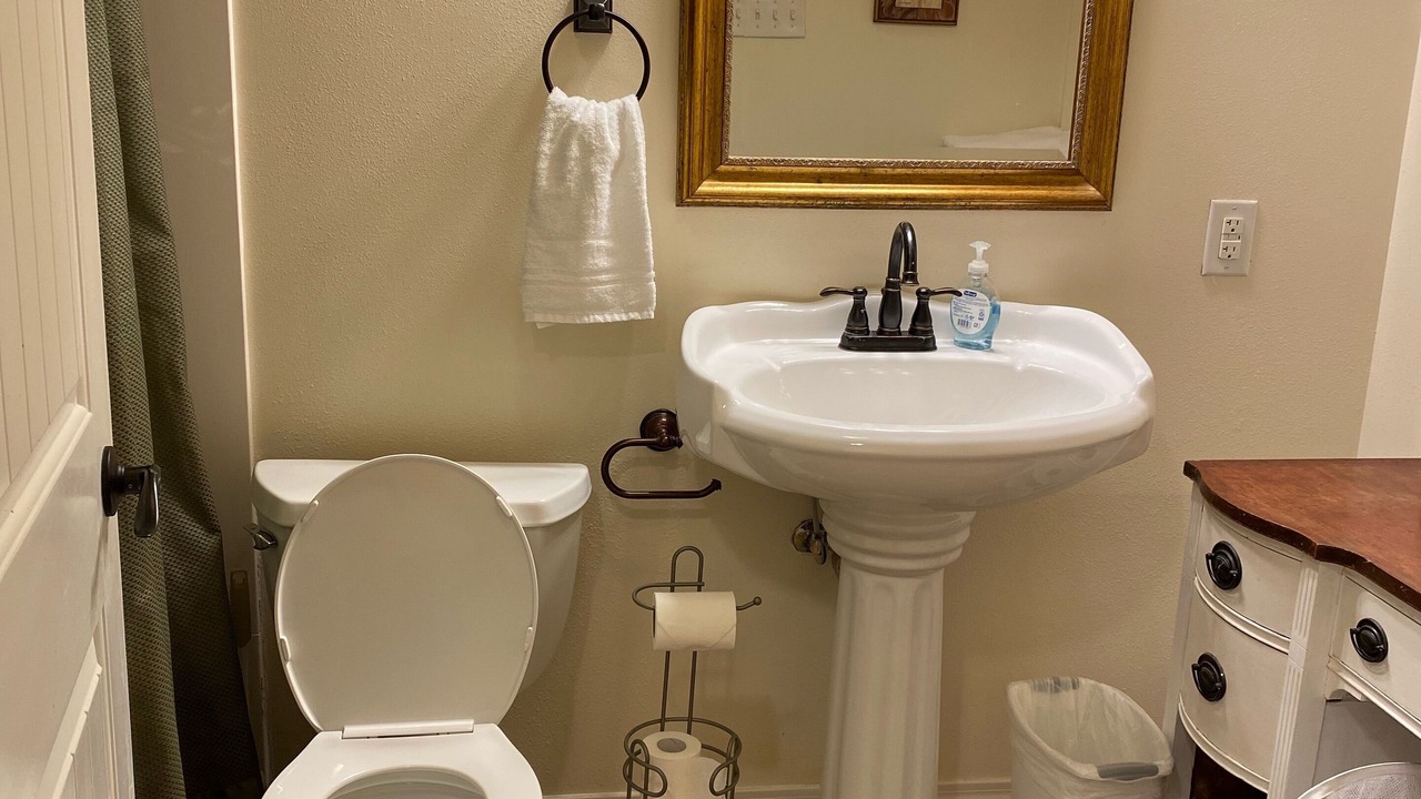 Photo of Bathroom in Farmerville