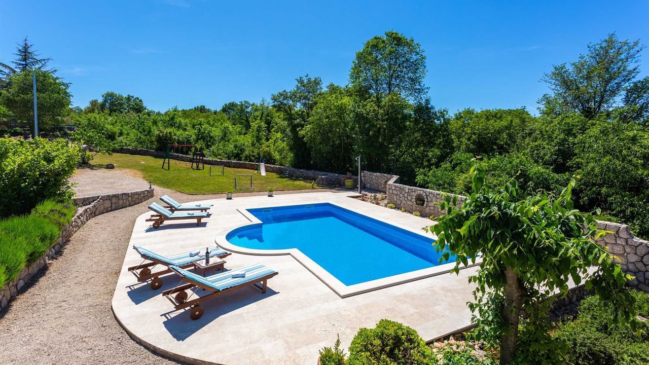Photo of Outdoor in Rasopasno