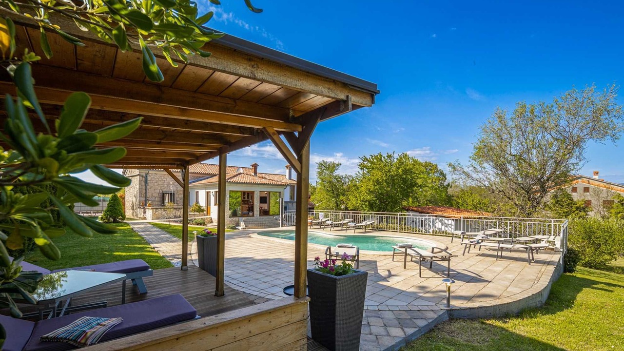 Photo of Outdoor in Nedescina