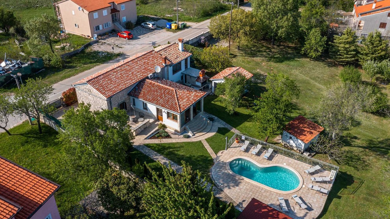 Photo of Outdoor in Nedescina
