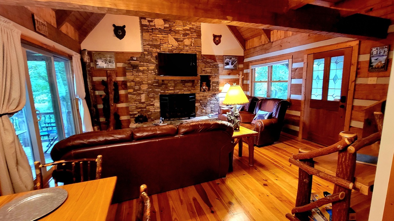 Photo of Livingroom in Jefferson City