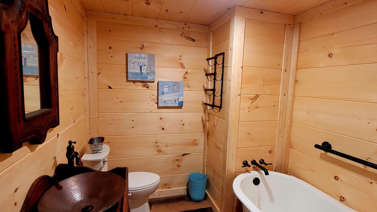Photo of Bathroom in Jefferson City