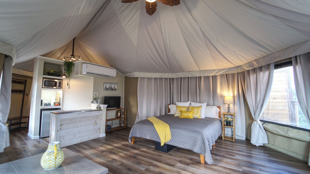 Photo of Bedroom in Oatmeal