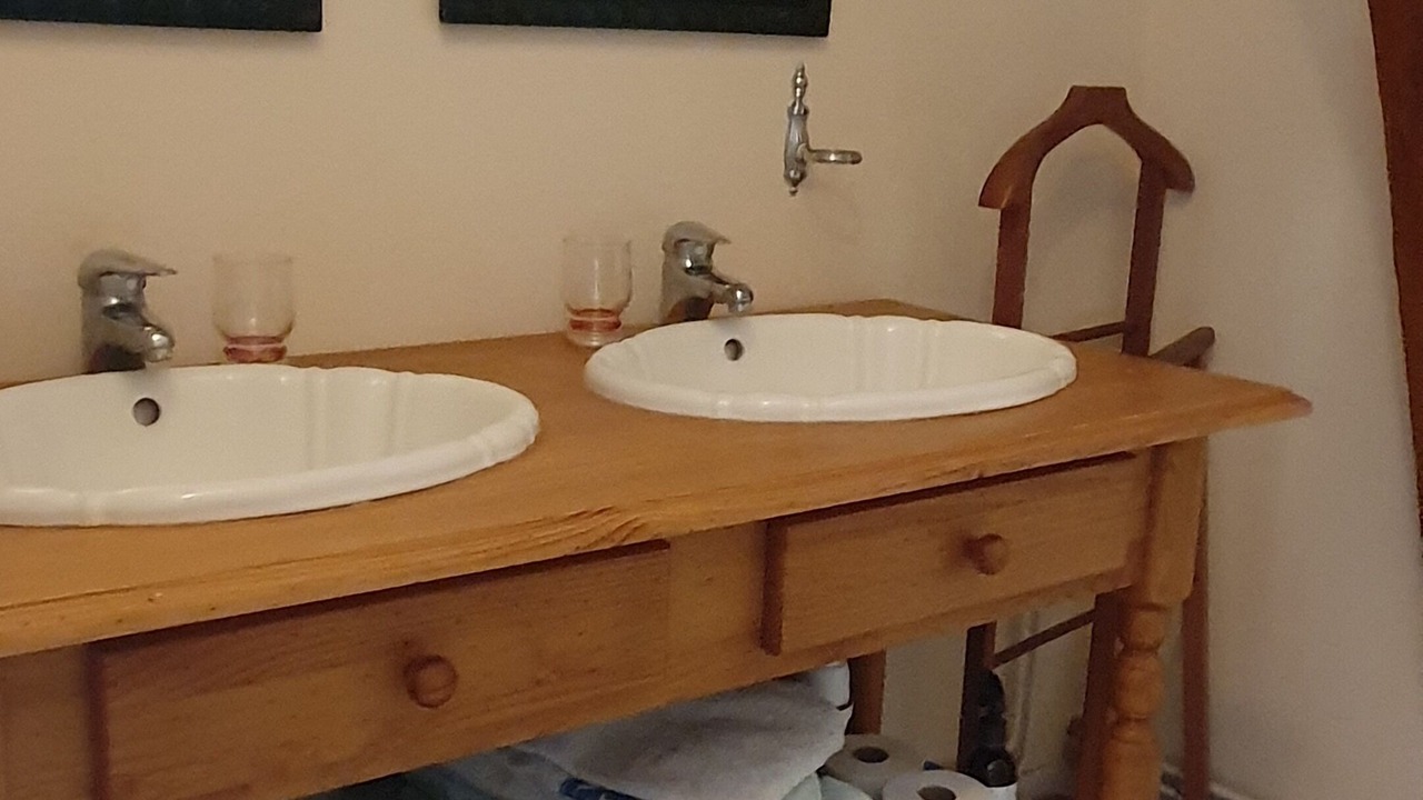 Photo of Bathroom in Razines