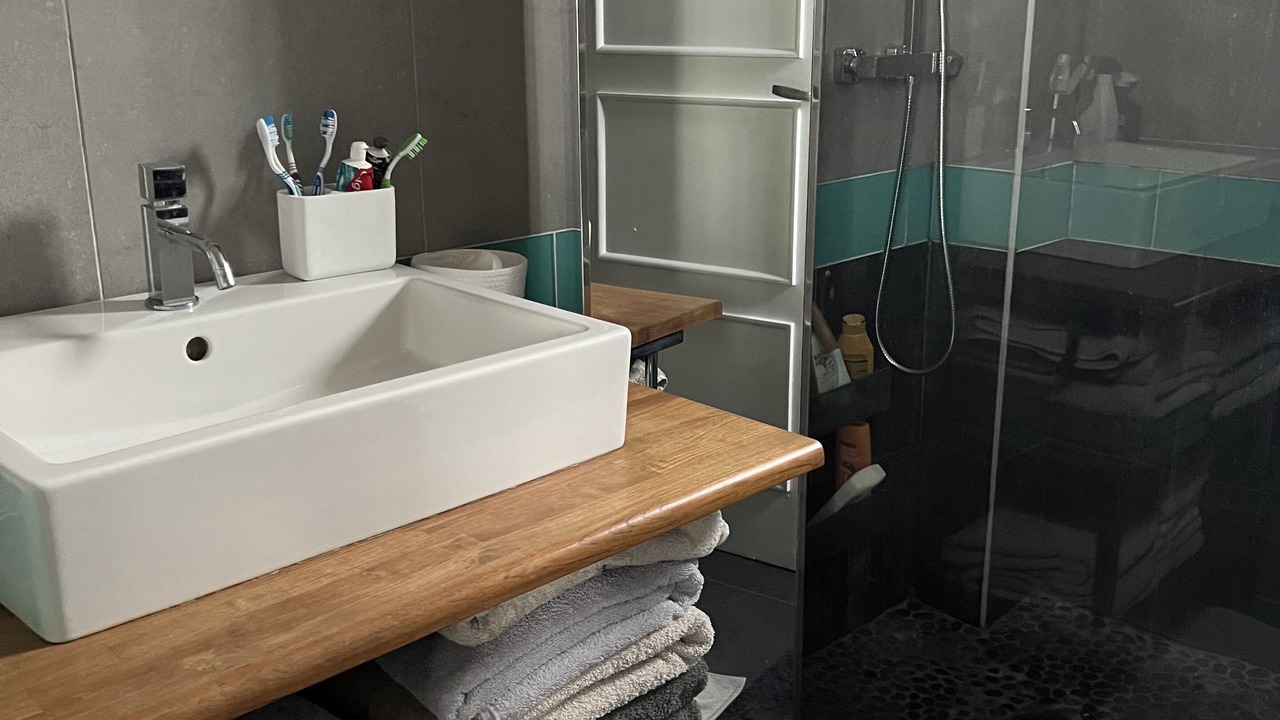 Photo of Bathroom in Notre Dame de la Garenne