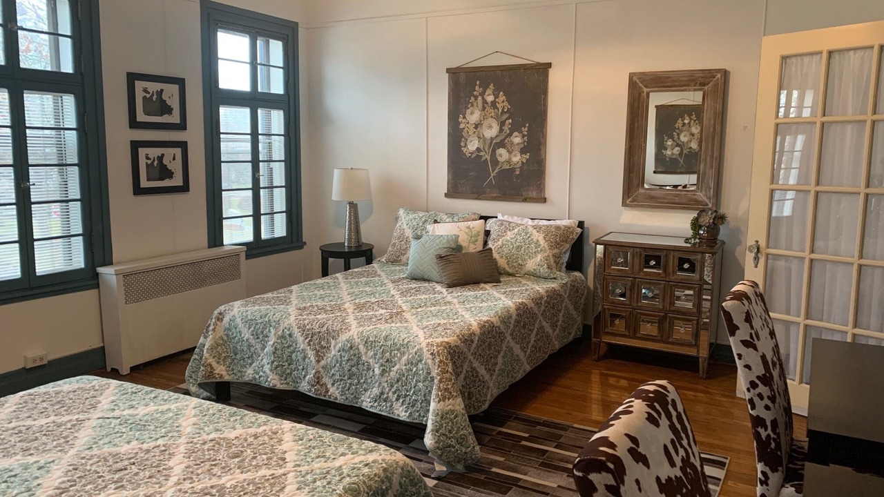 Photo of Bedroom in South Main Street