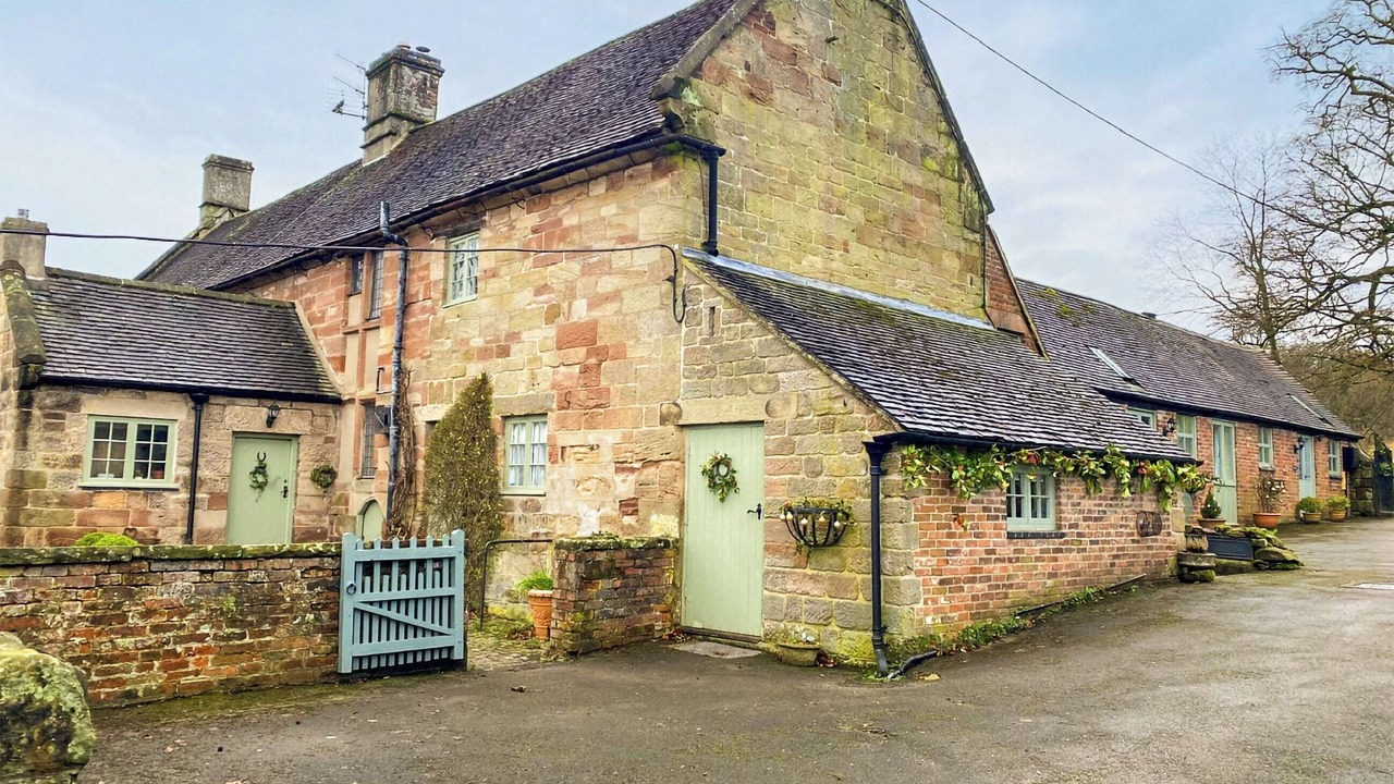 Photo of Outdoor in Middle Mayfield