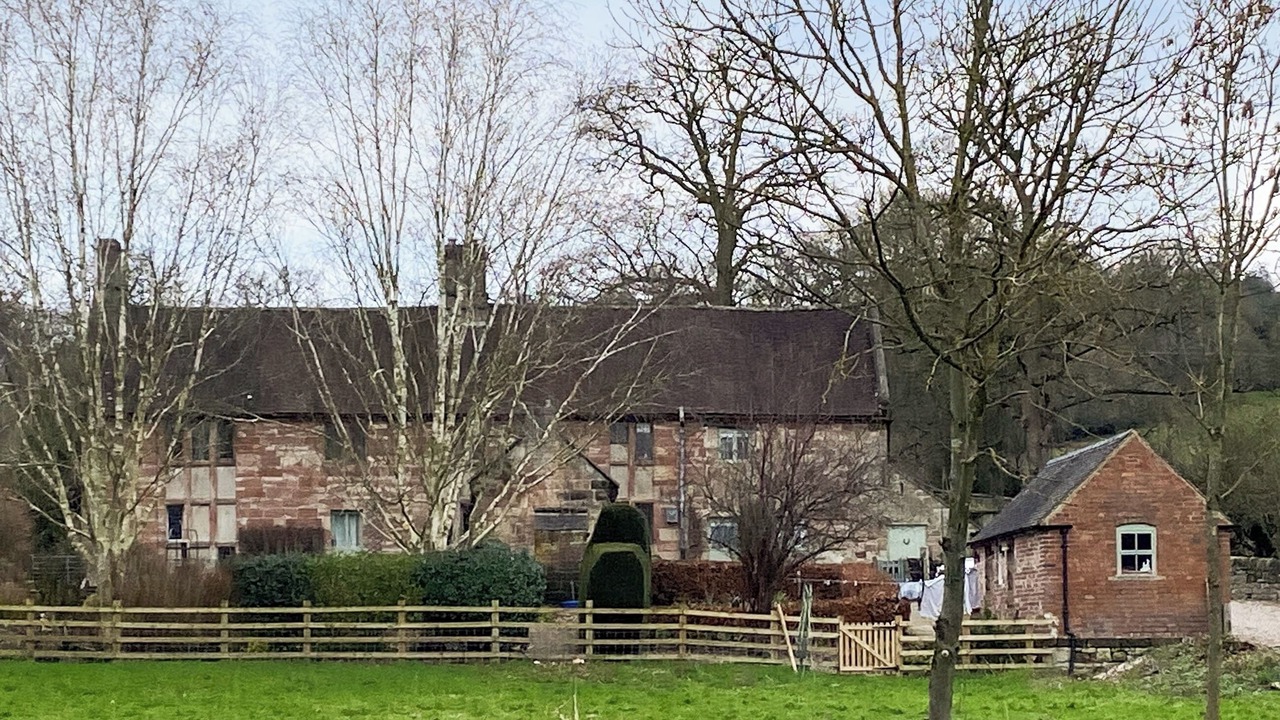 Photo of Outdoor in Middle Mayfield