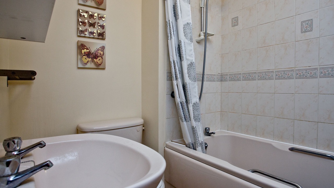 Photo of Bathroom in South Hayling