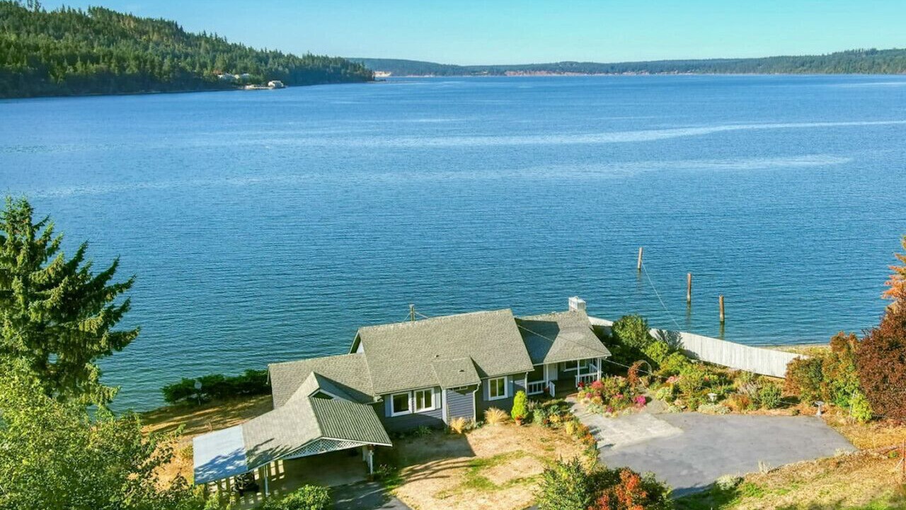 Photo of Others in Adelma Beach