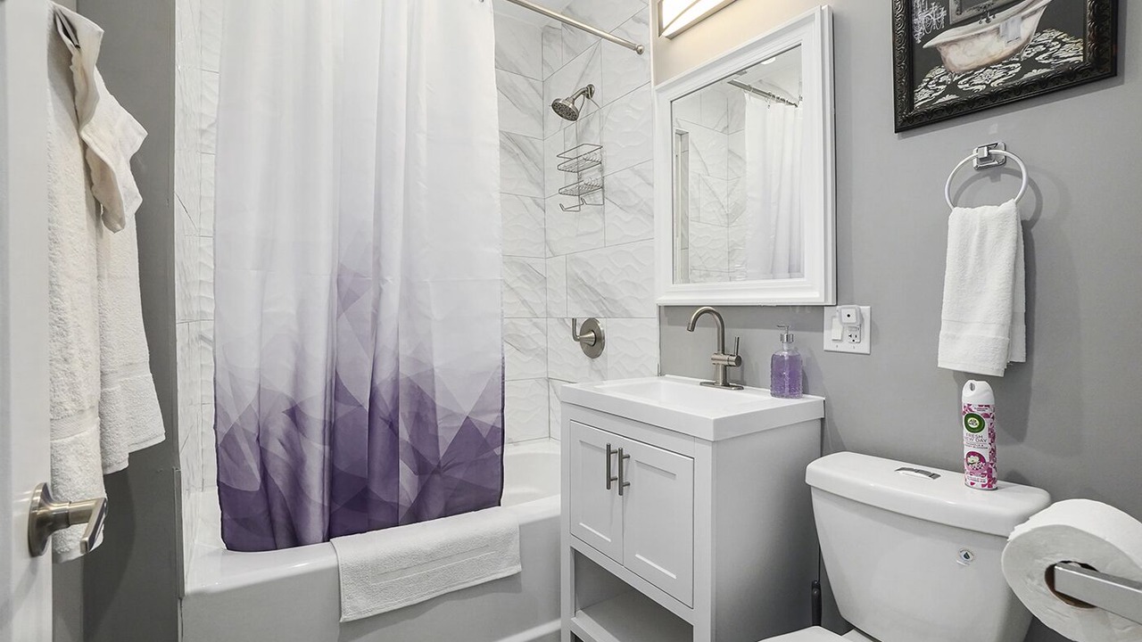 Photo of Bathroom in Forestview