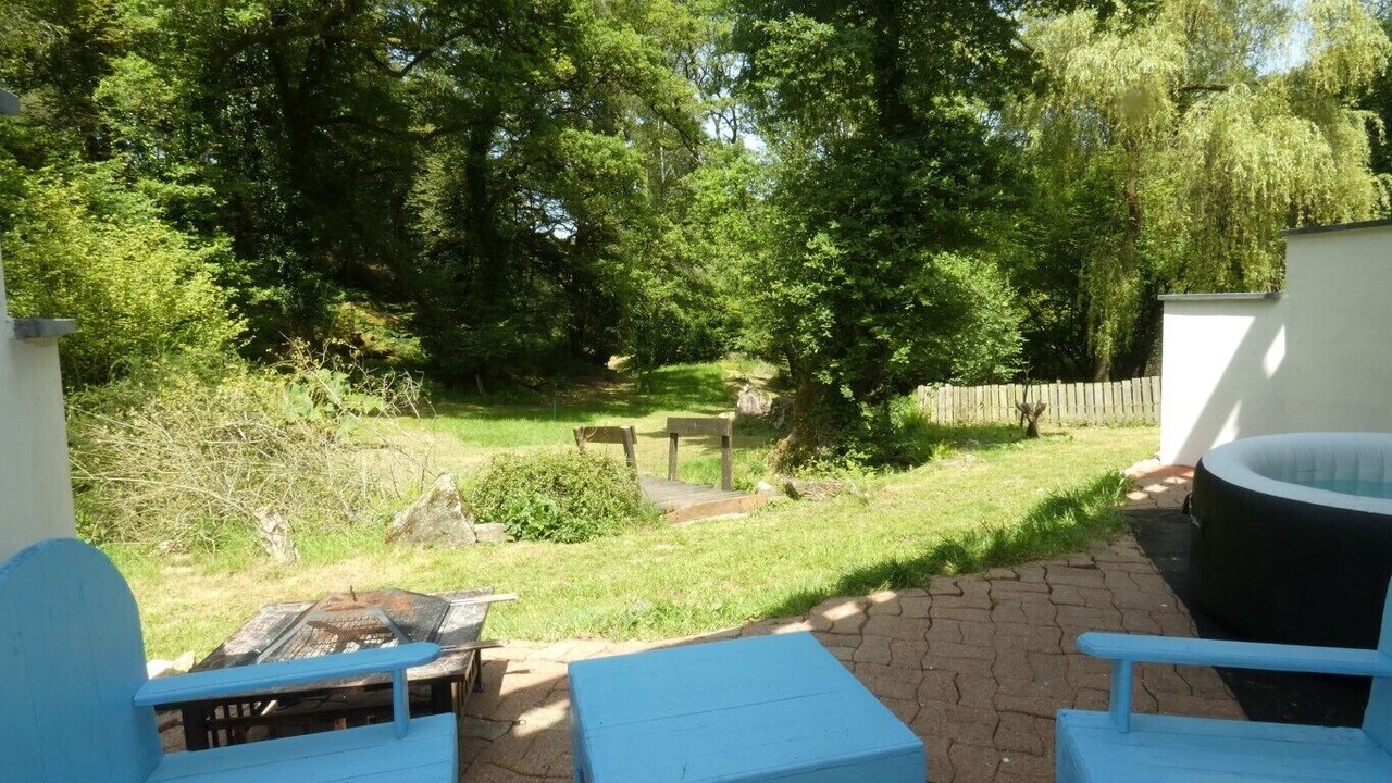 Photo of Outdoor in Meslan