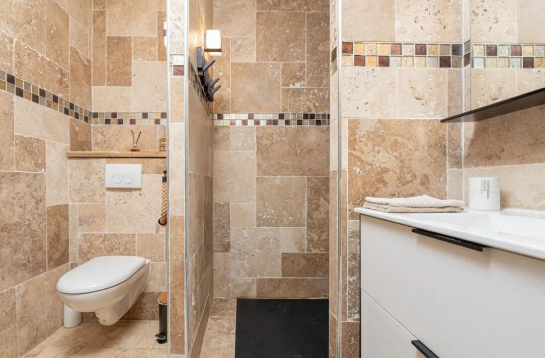 Photo of Bathroom in Meslan