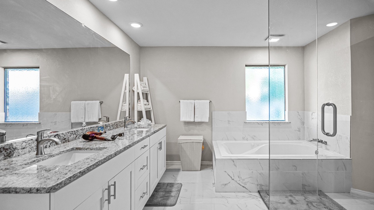 Photo of Bathroom in Southwest Carrollton
