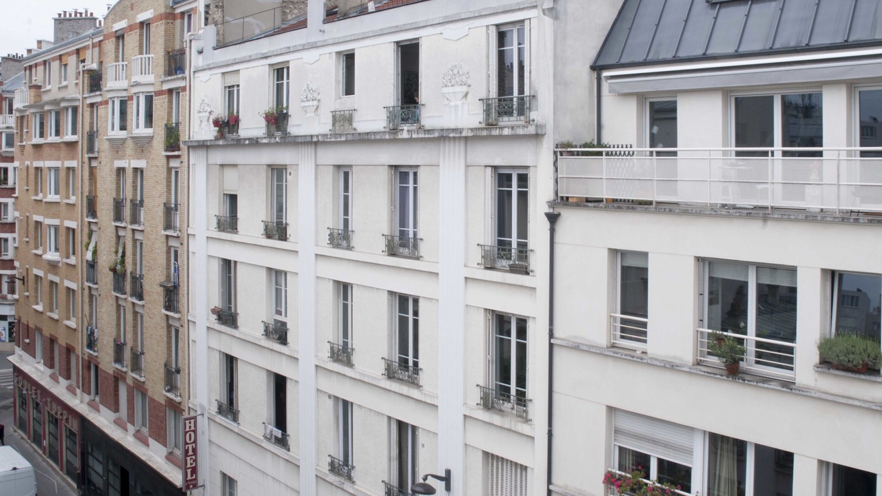 Photo of Patio Balcony in 18th Arrondissement