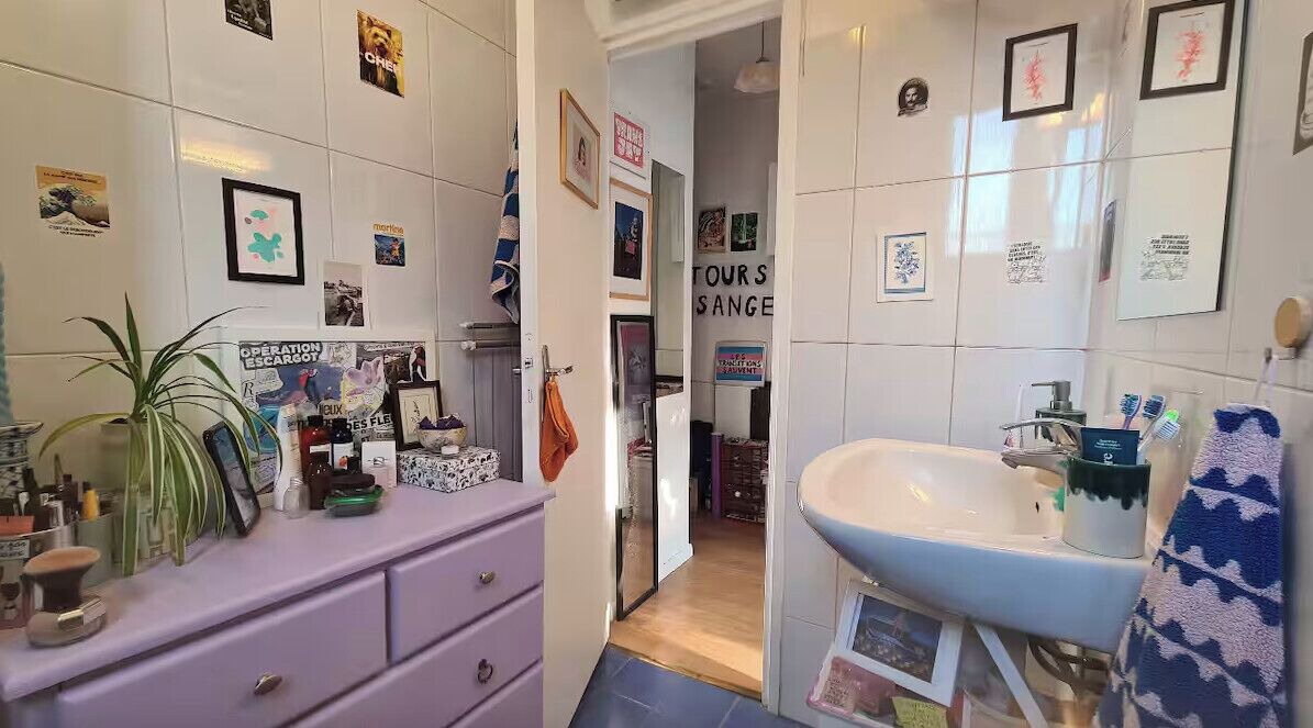 Photo of Bathroom in 18th Arrondissement