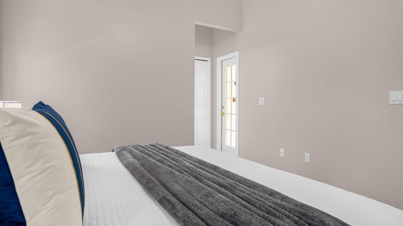 Photo of Bedroom in Windsor Palms