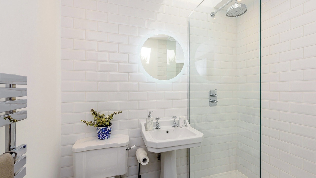 Photo of Bedroom in Tangmere